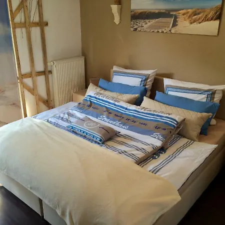 Apartment Christinas Strandhus Mit Balkon Und Strandkorb Und Parkplatz *