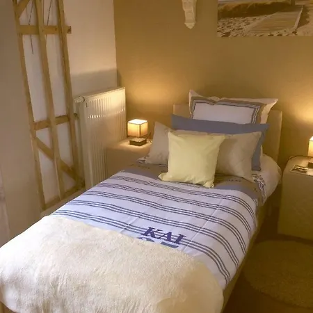 Christinas Strandhus Mit Balkon Und Strandkorb Und Parkplatz דירה *