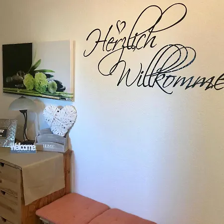 Apartment Christinas Strandhus Mit Balkon Und Strandkorb Und Parkplatz *